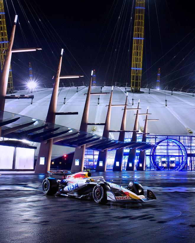 哈斯车队完胜红牛二队，阿隆索刷新纪录