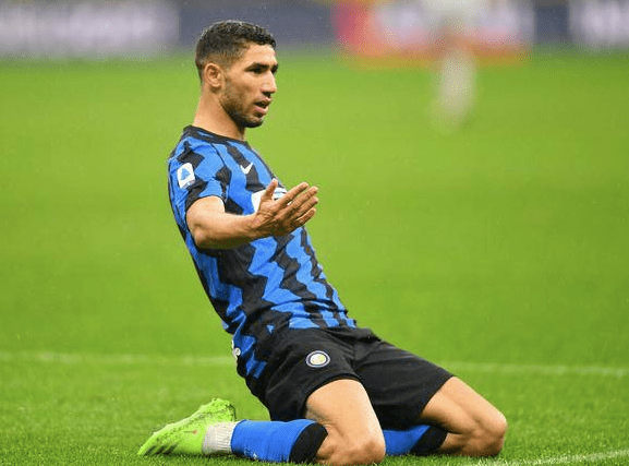 日本鏖战英格兰，阿什拉夫高光表现