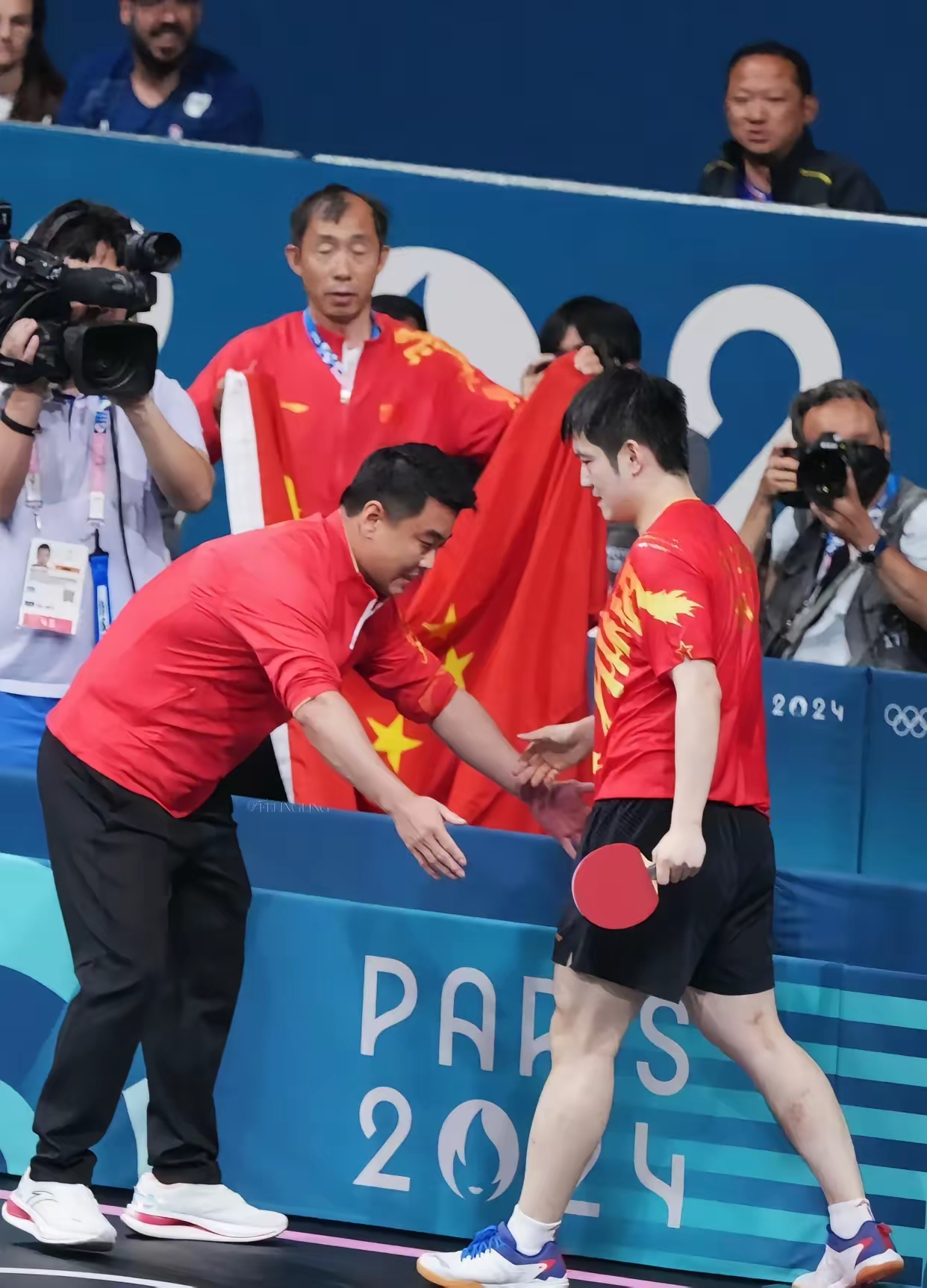 法国队绝杀韩国队，王皓惊艳四座