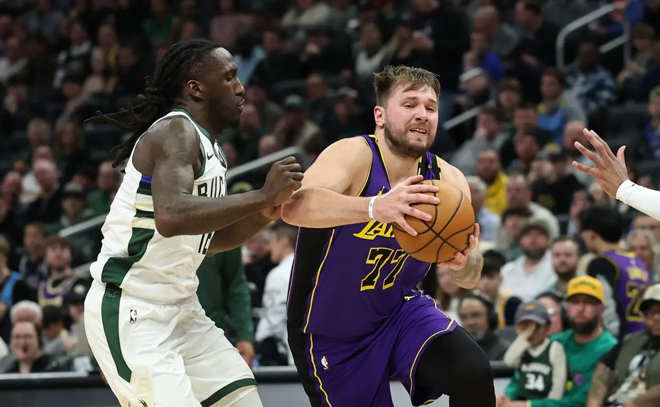 雄鹿轻取湖人，东契奇惊艳四座