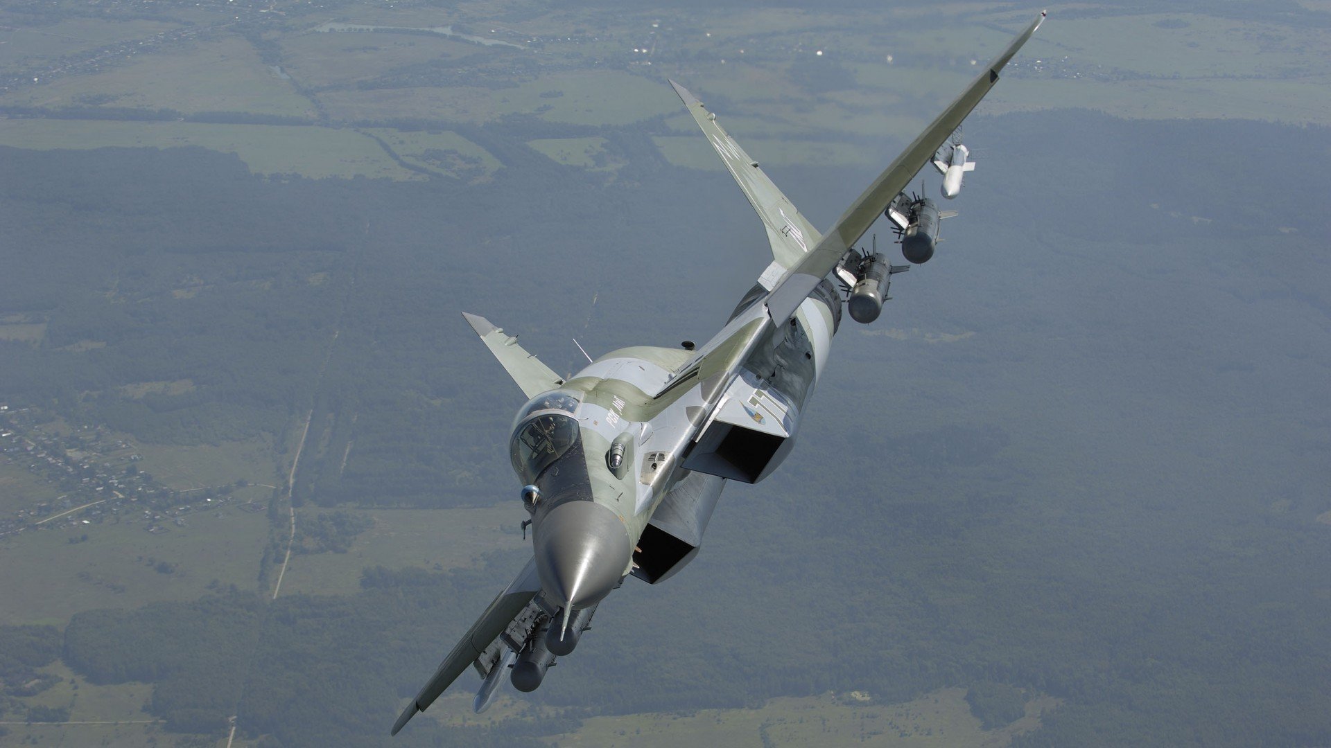 毫秒间的王座，银箭破风，红牛少年惊艳围场