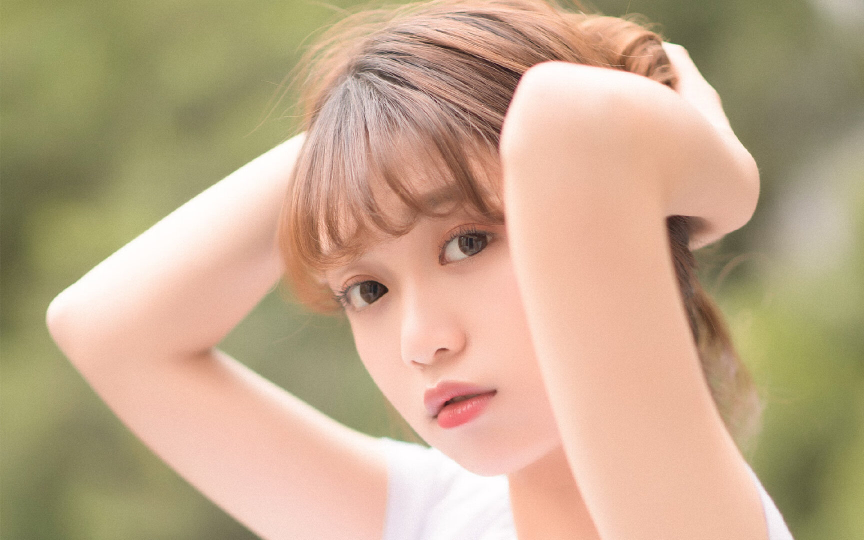 全球篮坛震荡夜，老鹰队空袭上海滩，世界排名争夺战再燃烽火