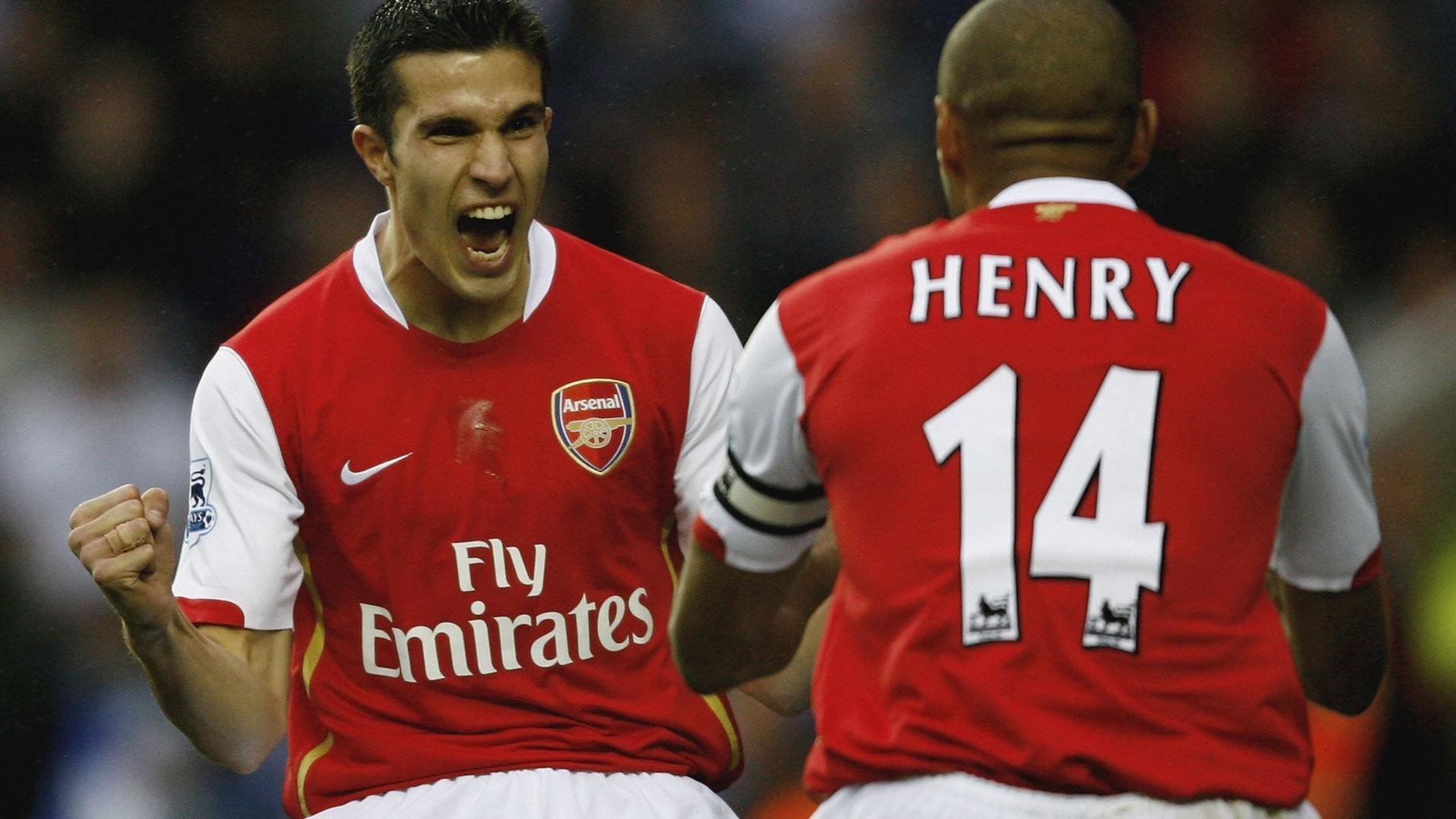 绿茵神话,当伊拉克战火淬炼的球队在加时赛绝杀红黑军团