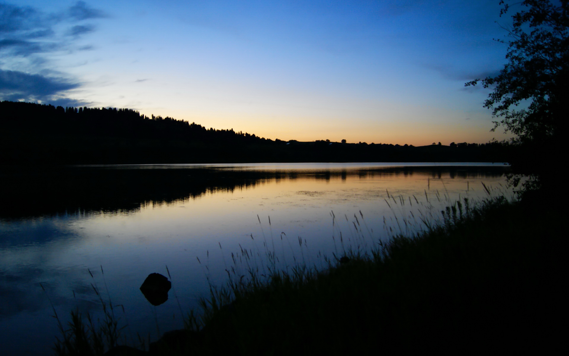 从雅温得到斯坦福桥，当非洲战鼓在F1赛道上擂响—孔德式突袭如何为喀麦隆足球开辟新航线